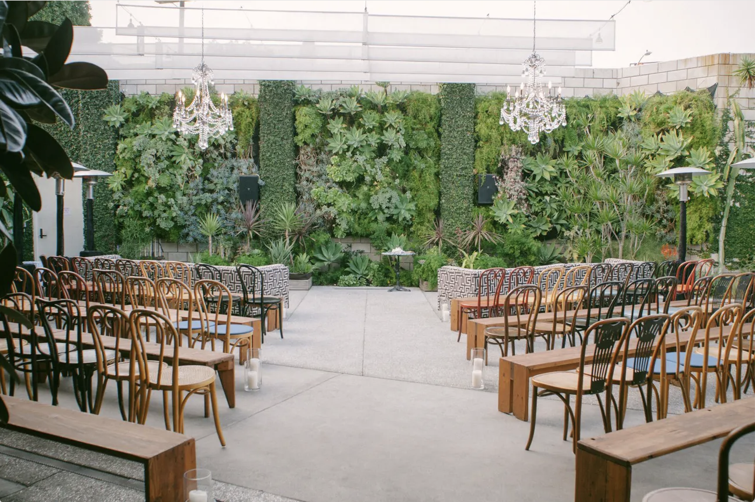 The Smog Shoppe ceremony setup